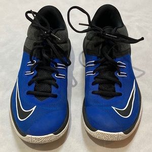 Women’s Basketball Shoes 9.5